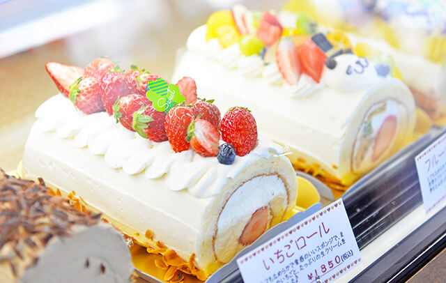 ロンシャン洋菓子店のロールケーキ