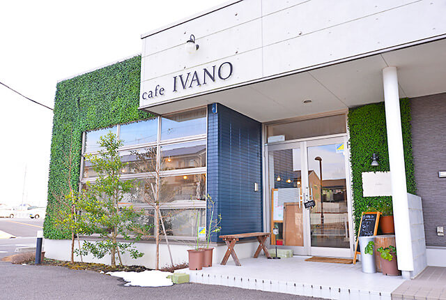 Cafe IVANO外観